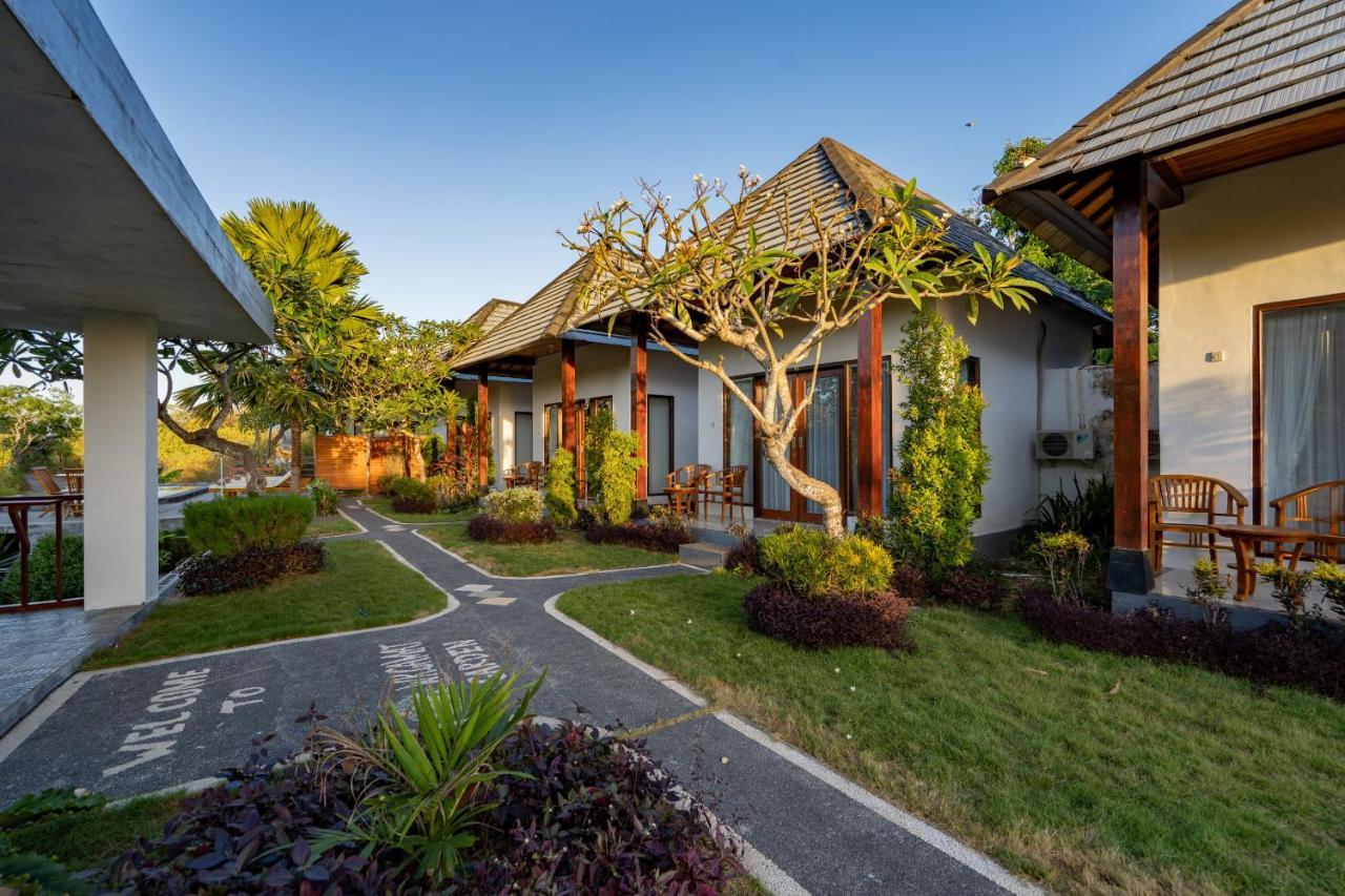 Hotel WK Gamat Garden by WizZeLa Toyapakeh Exterior foto