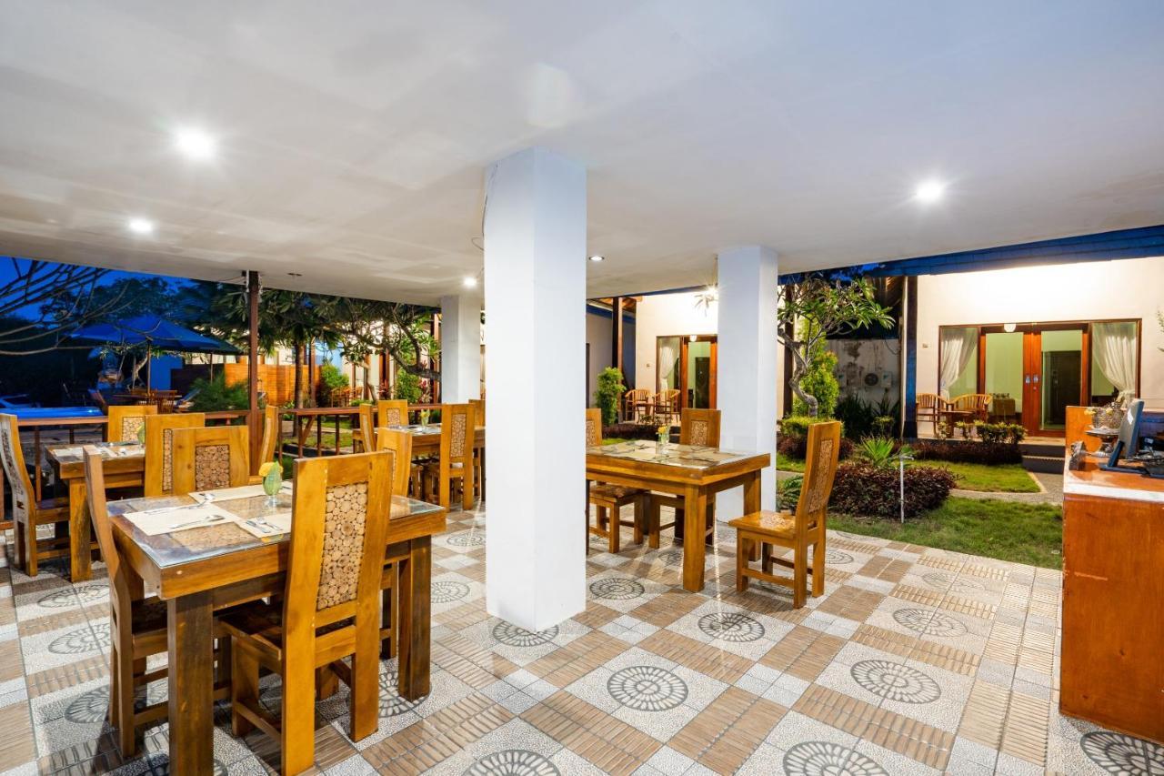 Hotel WK Gamat Garden by WizZeLa Toyapakeh Exterior foto