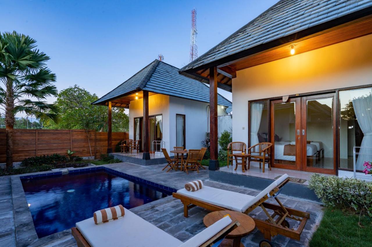 Hotel WK Gamat Garden by WizZeLa Toyapakeh Exterior foto
