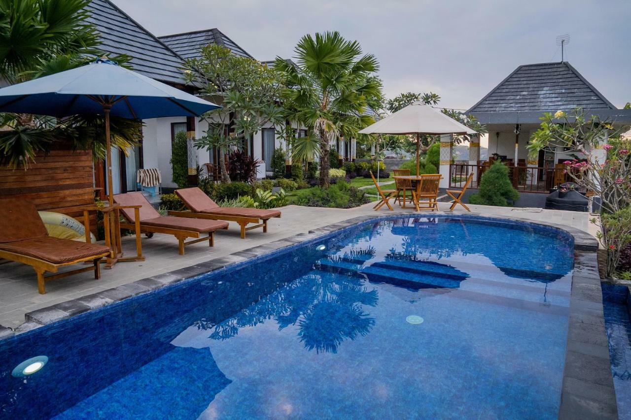 Hotel WK Gamat Garden by WizZeLa Toyapakeh Exterior foto